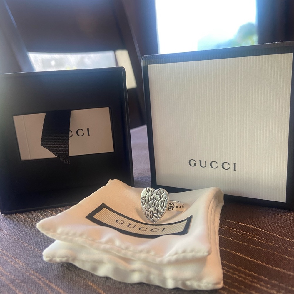 GucciGhost heart ring